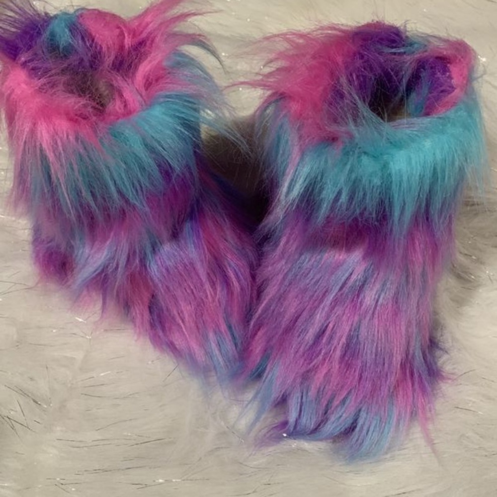Toddler faux fur boots